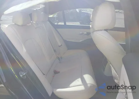 2021 BMW 330I z USA, uszkodzony, nr VIN 3MW5R1J06M8C02883